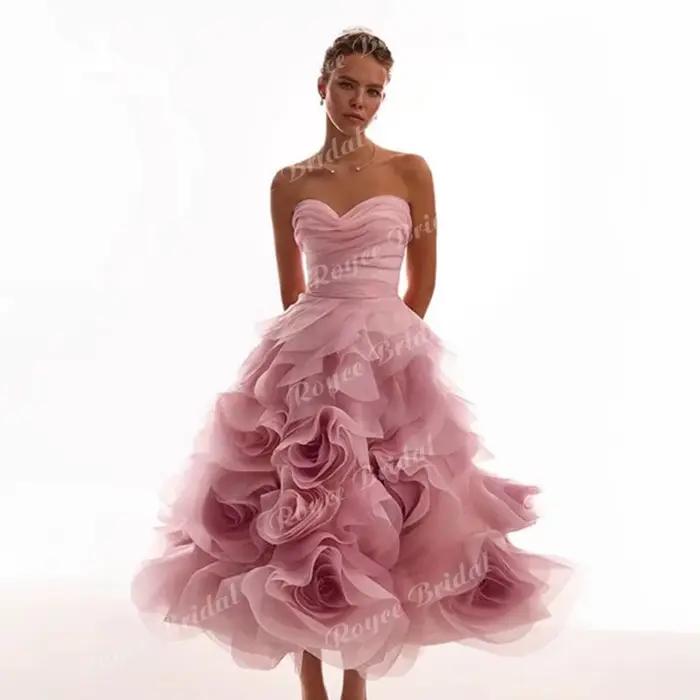 Robe de bal chic sans bretelles coupe trapèze 2026 avec corset orné et volants – Robe de soirée/anni