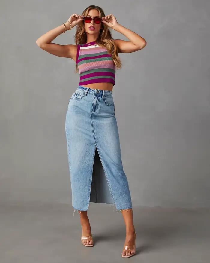 Jupe en jean moulante fendue coupe trapèze style Spice Girl sexy Printemps/Été 2026