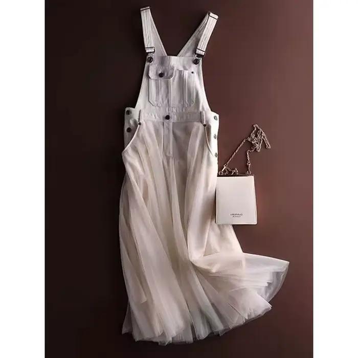 Jupe en jean à bretelles, robe chic à bretelles effet rajeunissant, jupe de niche avec design en mai