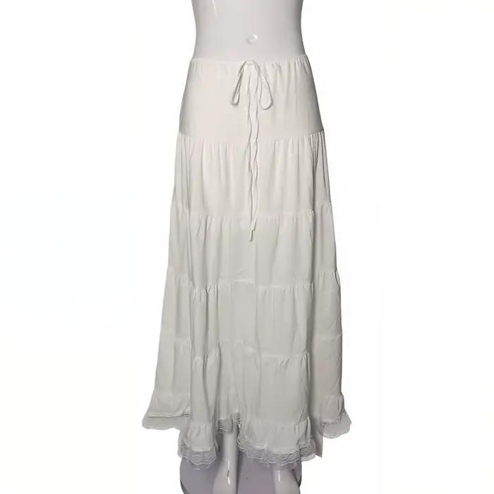 Jupe longue trapèze en polyester avec empiècements en dentelle française, belle chute, style vacance