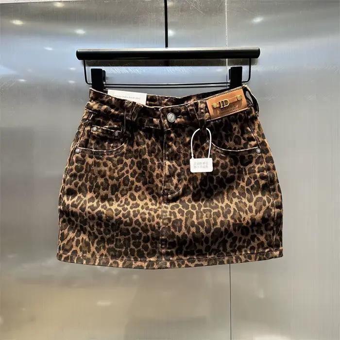 Jupes taille haute imprimées léopard pour femmes, mini-jupe en jean extensible couleur café, style d