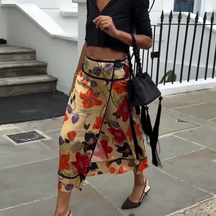Jupe imprimée pour femme, coupe midi ajustée, fente avant, motif floral vintage, collection été 2026