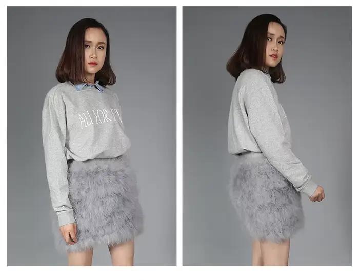 Mini jupe en plumes d'autruche véritable