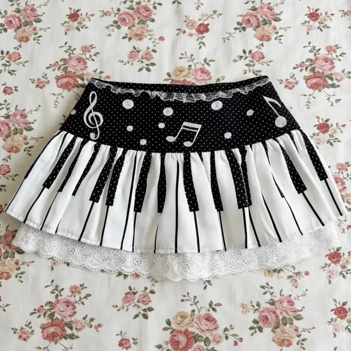 Jupe Esthétique Coquette Femme Noir Blanc Imprimé Clavier de Piano & Notes de Musique Bordure Dentelle 2026