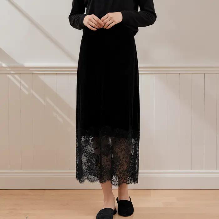 Jupe mi-longue en velours noir pour femme