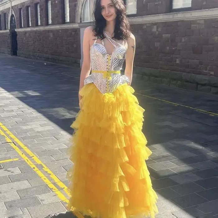 Jupe longue jaune à volants pour femme