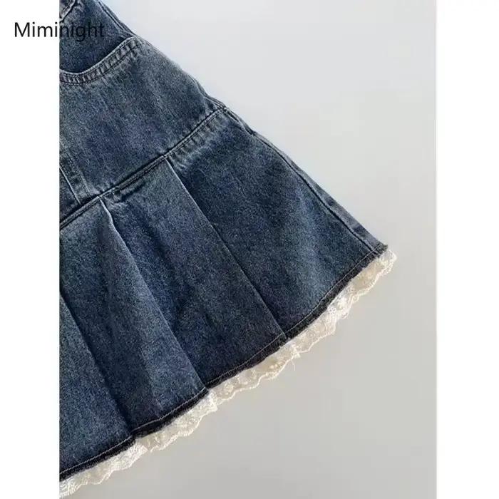 Jupe en jean bleu pour femme, patchwork de dentelle douce, mini jupes plissées Y2k, mode coréenne, mince, taille haute, ligne A, streetwear décontracté pour femmes toutes saisons