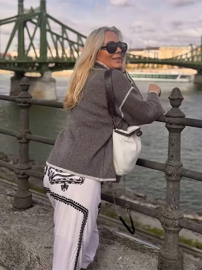 Ensemble pull Chic à col roulé et jupe longue pour femme