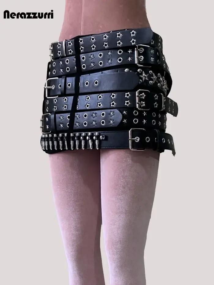 Mini jupe en simili cuir noire avec rivets et multiples ceintures pour femmes style punk et streetwear printemps été