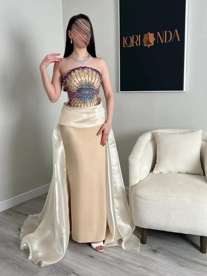 Jupe longue plissée en satin pour femme
