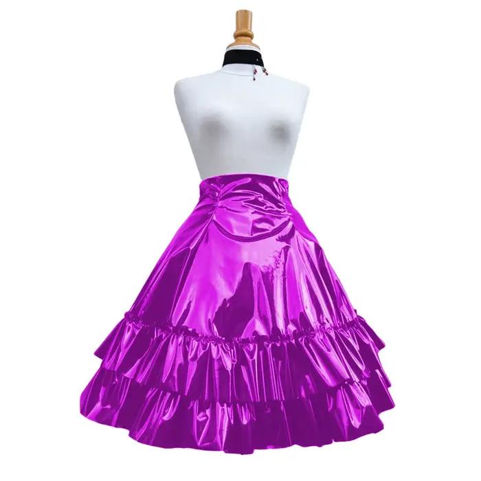 Jupe plissée en cuir PVC brillant vintage
