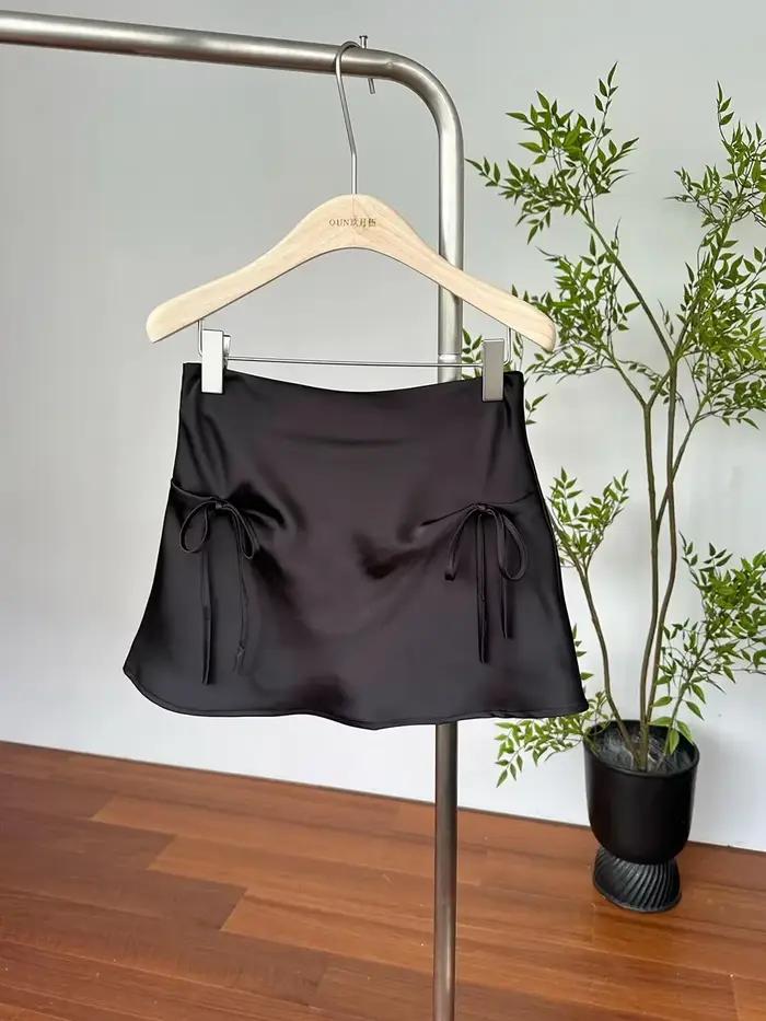 Jupe courte à nœud pour femme