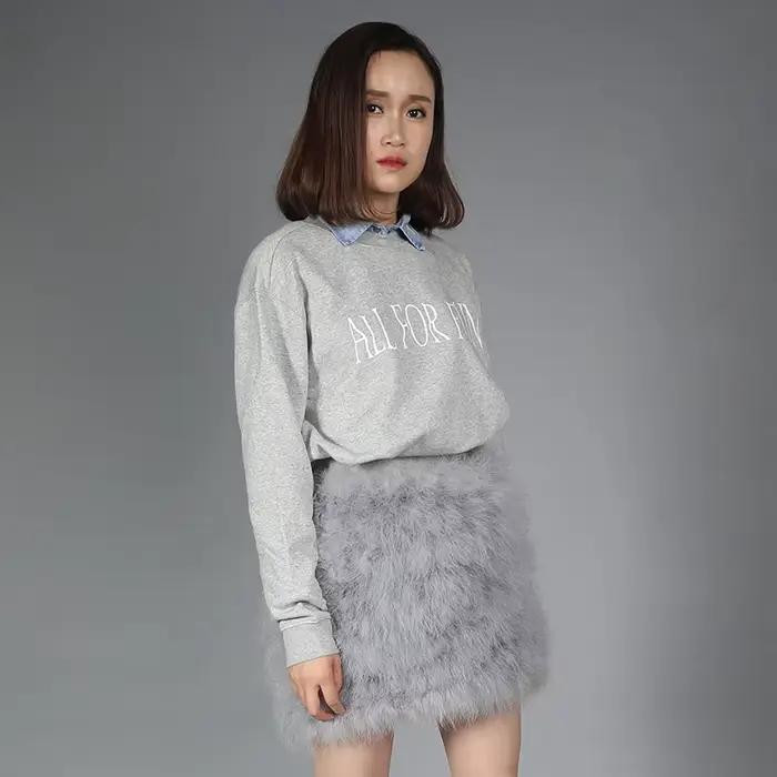 Mini jupe en plumes d'autruche véritable