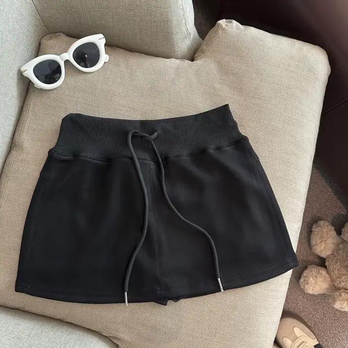 Mini-jupe streetwear pour femmes
