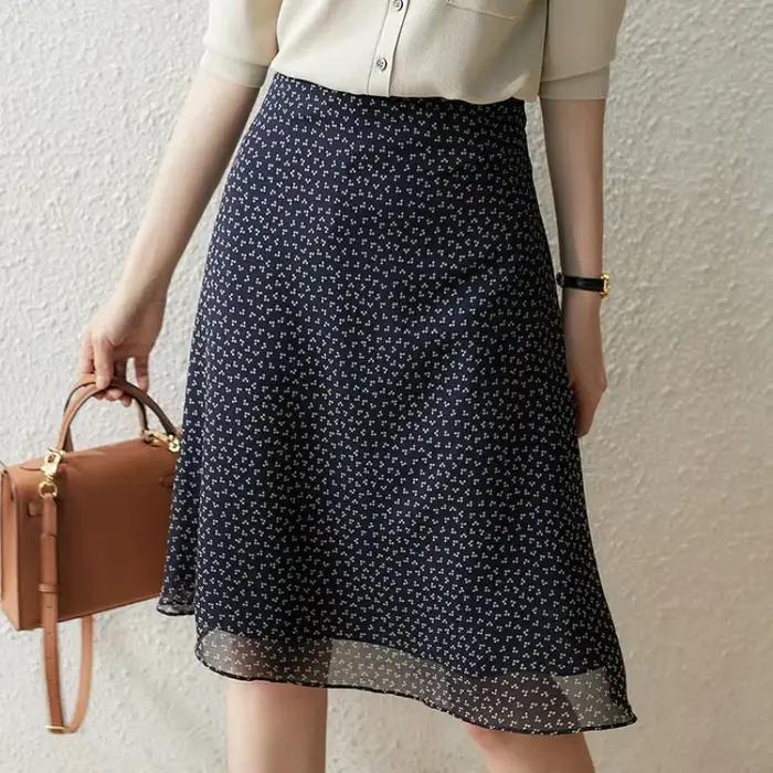 Jupes féminines Chic et élégantes pour femmes jusqu'aux genoux longueur une ligne Harajuku nouveau dans un Style coréen Premium été 2025 tendance pas cher