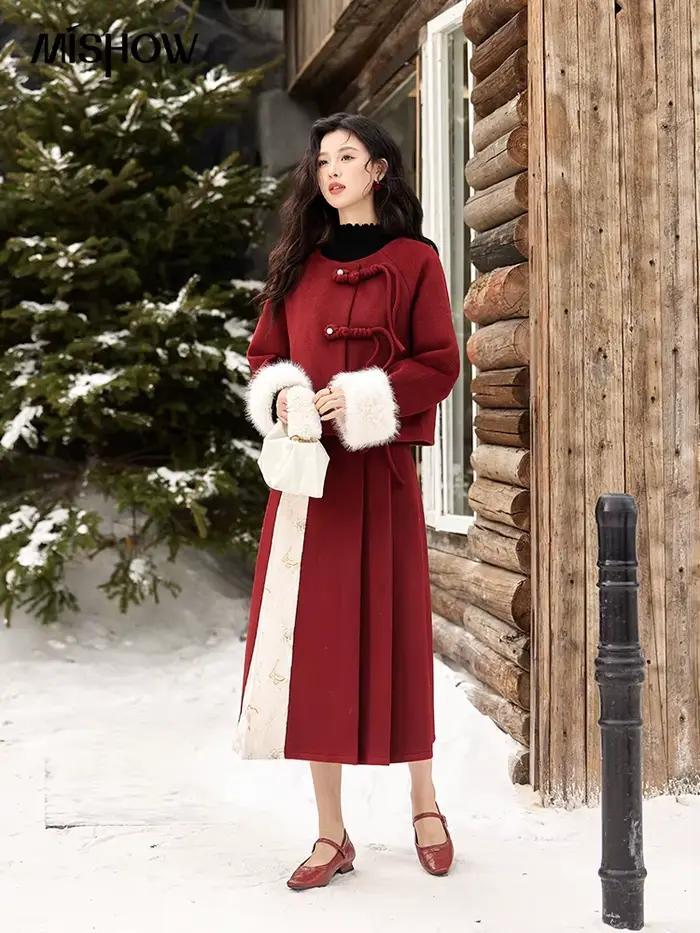 Veste en tweed, jupes mi-longues