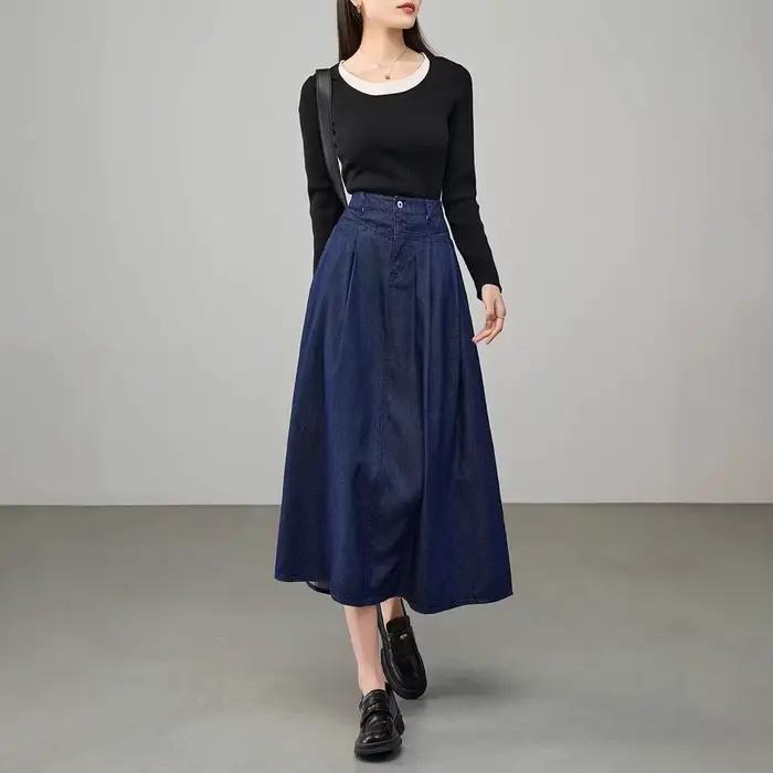 Jupe mi-longue élégante en denim plissée avec poches