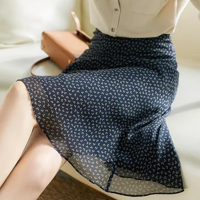 Jupes féminines Chic et élégantes pour femmes jusqu'aux genoux longueur une ligne Harajuku nouveau dans un Style coréen Premium été 2025 tendance pas cher
