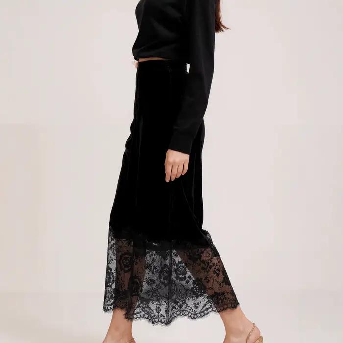 Jupe mi-longue en velours noir pour femme