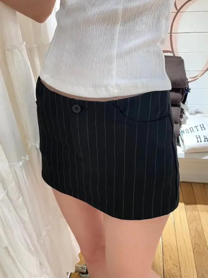 Mini jupe droite rayée pour femme