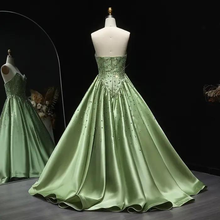 Robe de soirée longue en satin vert Sharon Said