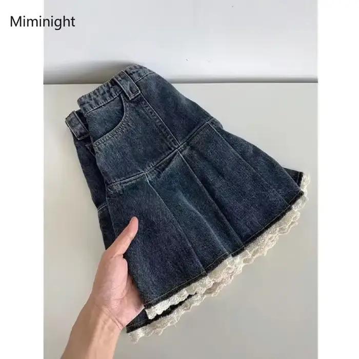 Jupe en jean bleu pour femme, patchwork de dentelle douce, mini jupes plissées Y2k, mode coréenne, mince, taille haute, ligne A, streetwear décontracté pour femmes toutes saisons
