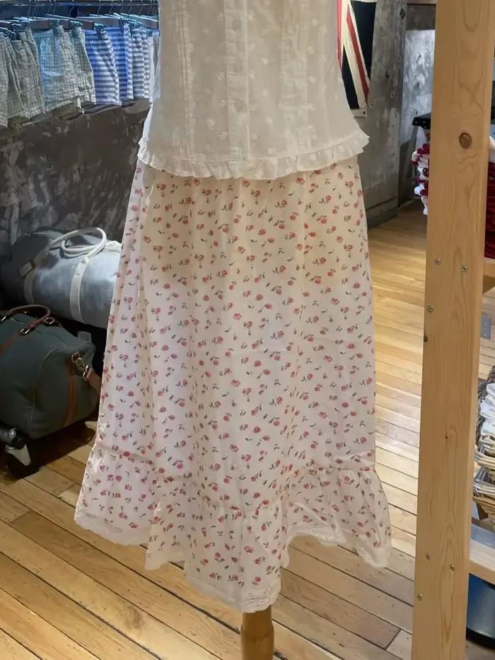 Jupes mi-longues à fleurs rouges pour femmes
