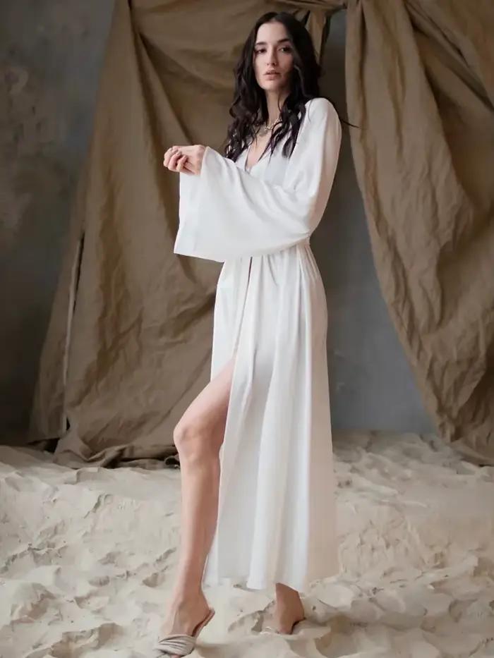 Robe de nuit en Satin blanc et noir pour femmes, Peignoir évasé à manches longues, Robe de mariée Sexy