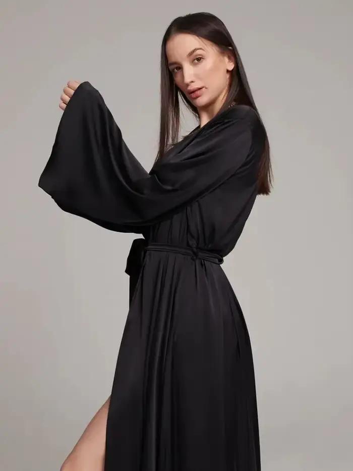 Robe de nuit en Satin blanc et noir pour femmes, Peignoir évasé à manches longues, Robe de mariée Sexy