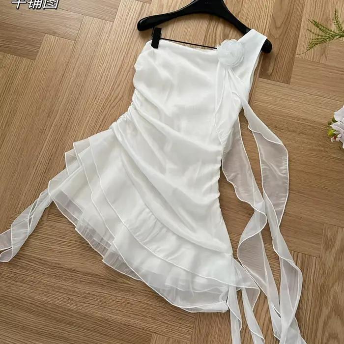 Robe en mousseline de soie blanche chic à plusieurs niveaux pour femmes
