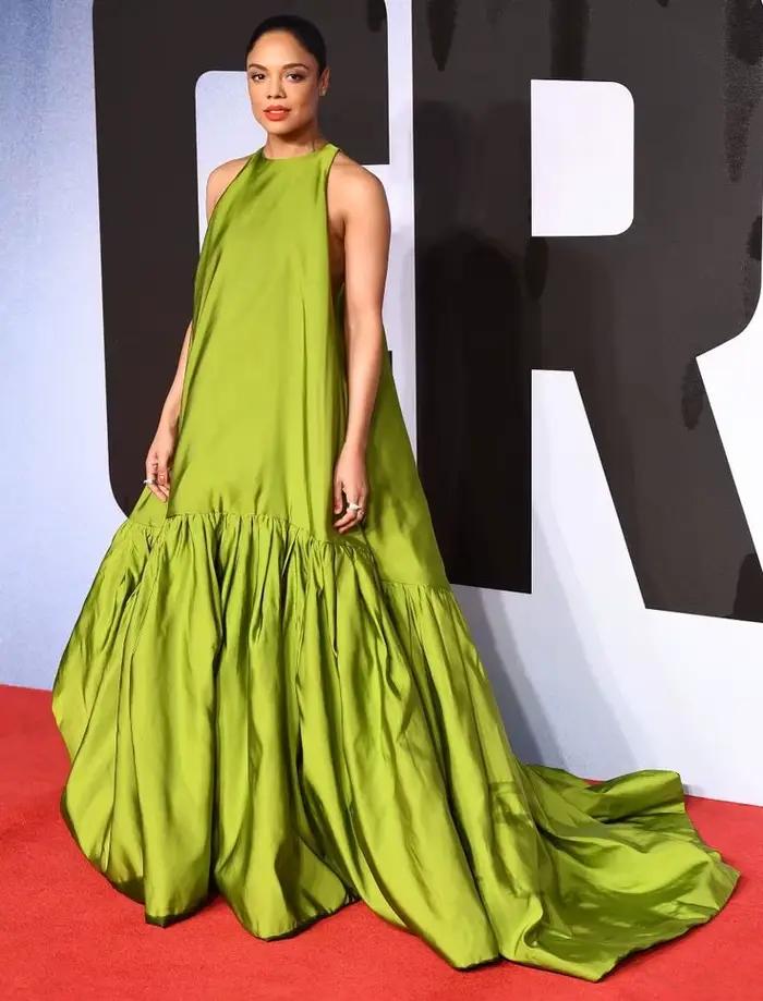 Robe Longue en Satin Vert Age avec Poches pour Femme