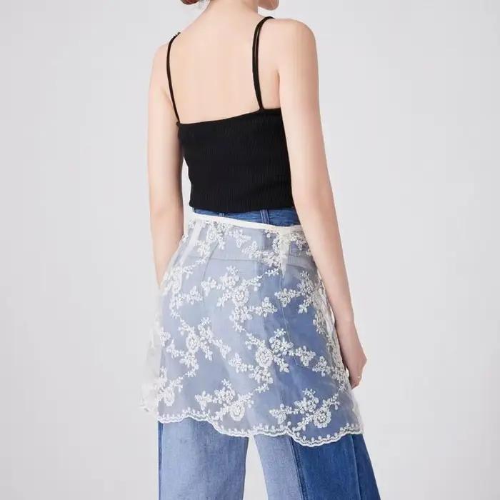 E56A Femmes coréennes à broderie fleur en dentelle courte jupe tablier