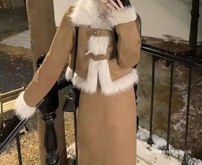 Manteau kaki avec jupe de costume en coton pour femme
