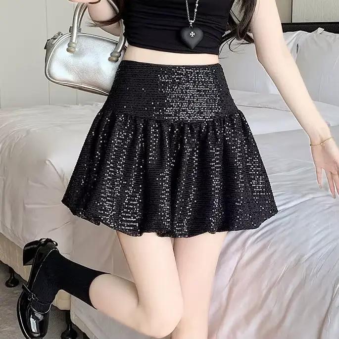 Jupe courte bouffante à sequins taille haute