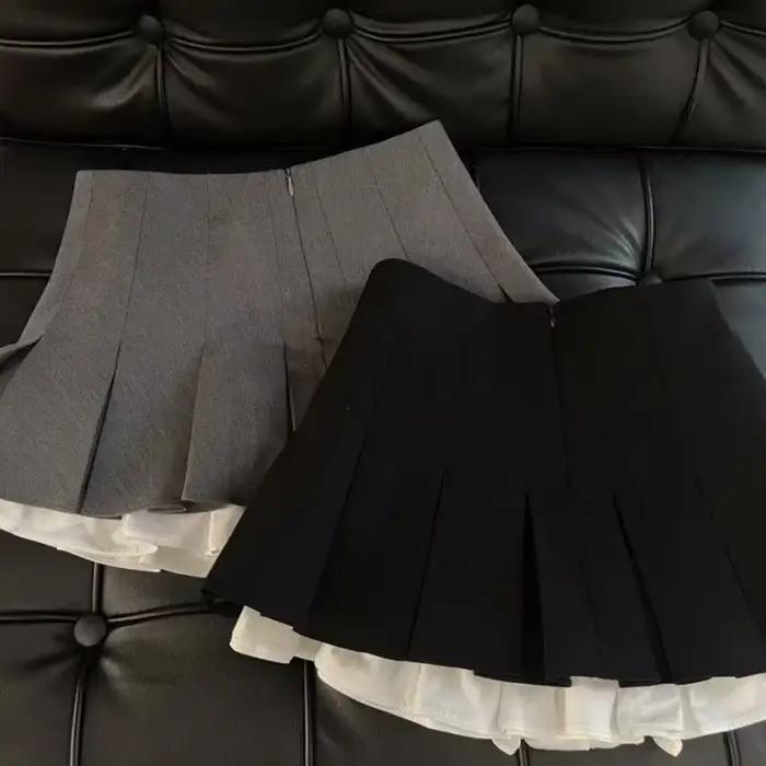 Mini jupe noire à volants pour femmes