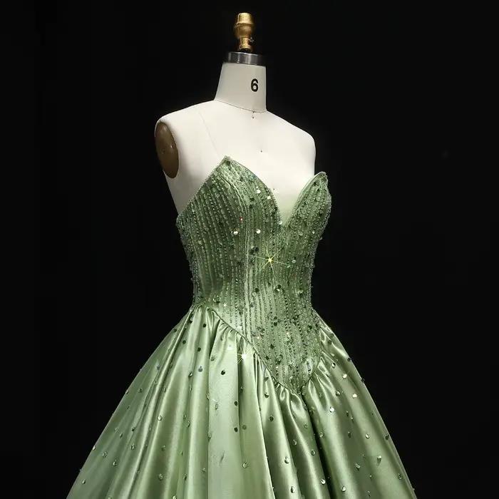 Robe de soirée longue en satin vert Sharon Said