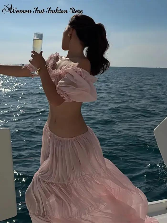 Ensemble haut court à volants et jupe longue plissée pour femme