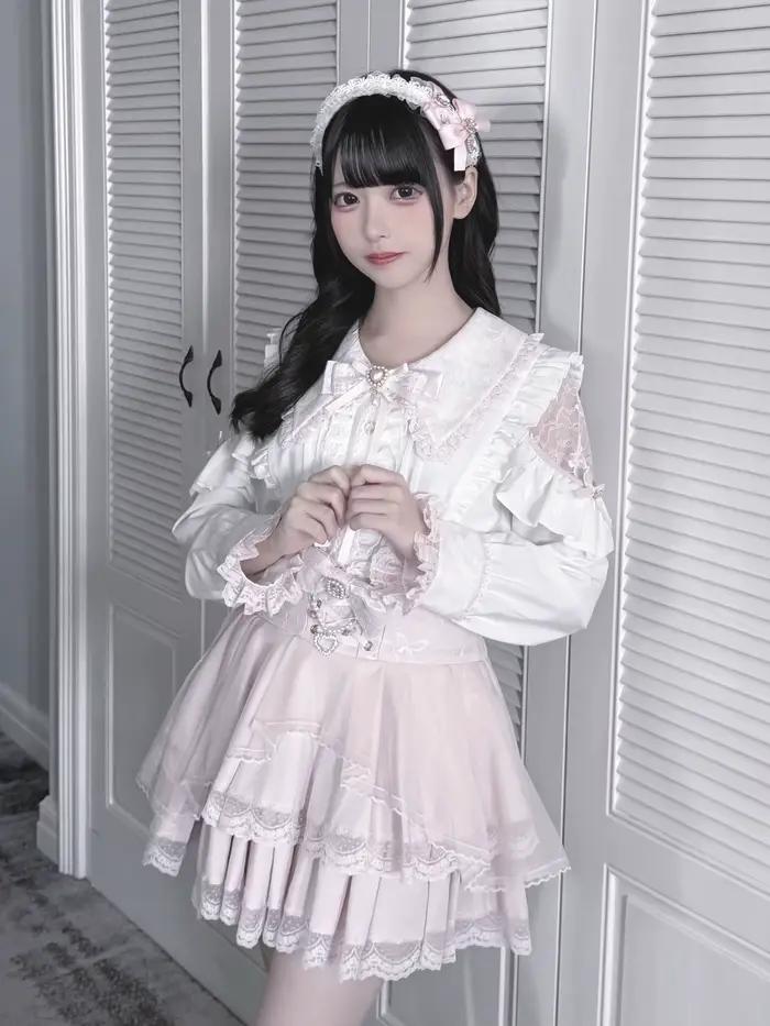 Chemise Jirai kei, jupe JK