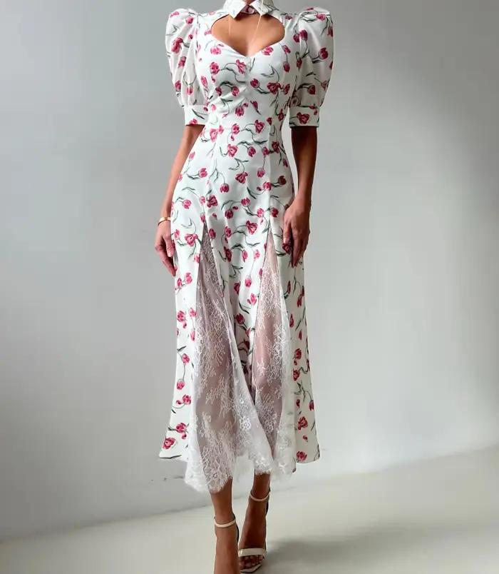Robe longue en dentelle à imprimé élégant pour femmes, robe de soirée à manches courtes, taille haute, ajustée, pour le travail, robe longue pour femmes, polyester, coupe une ligne, décolleté polo, légèrement extensible ```