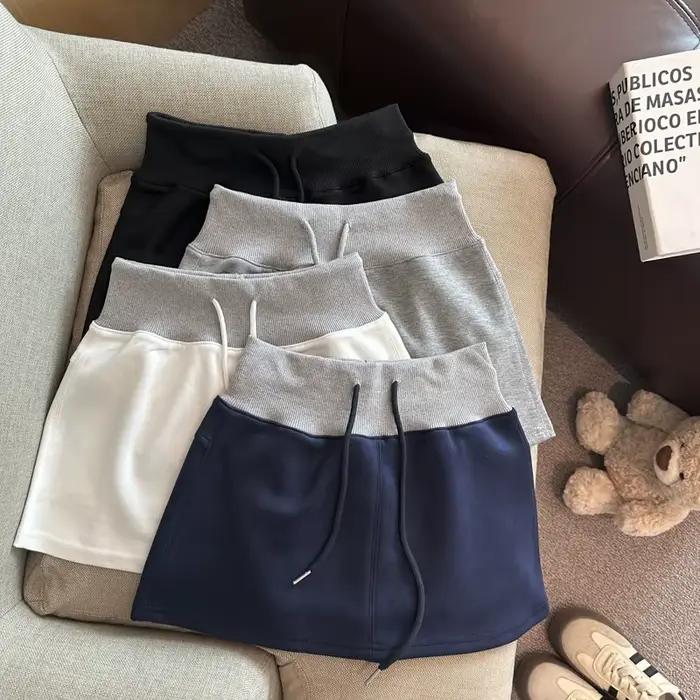 Mini-jupe streetwear pour femmes