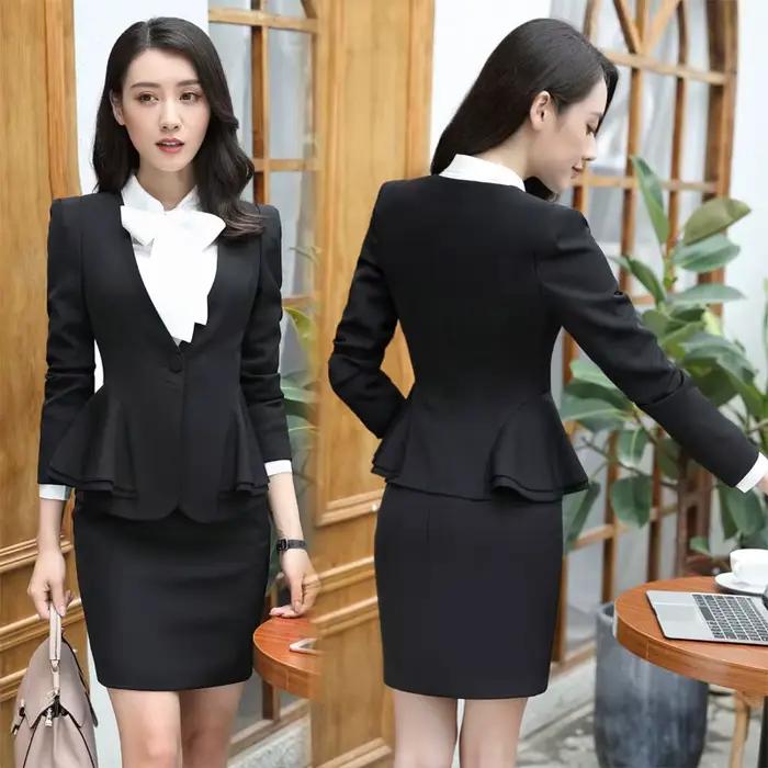 Blazer et jupe slim pour dames de bureau