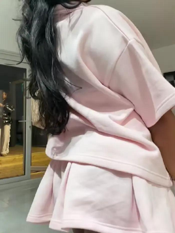 Ensemble jupe deux pièces pour femme : haut polo oversize à manches courtes et mini-robe plissée – Tenue décontractée