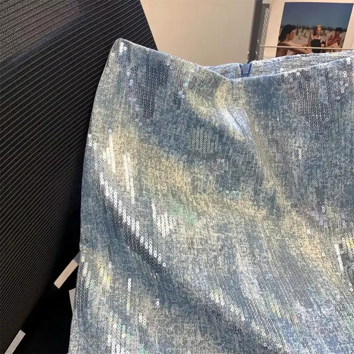 Jupe en jean à paillettes bleues