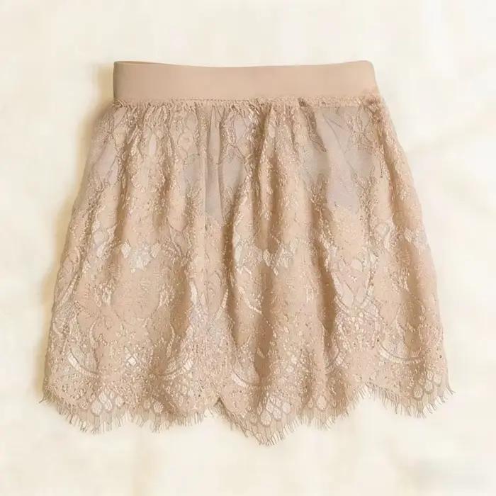 Mini-jupe sexy en dentelle transparente