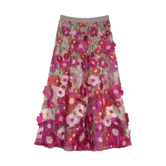 Jupe élégante en tulle brodé