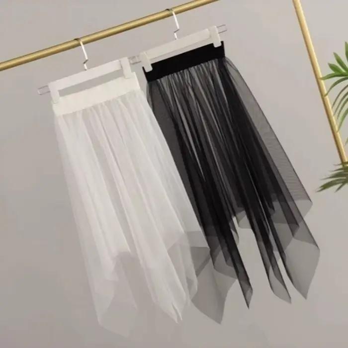 Jupe longue élégante en dentelle transparente et tulle noir et blanc