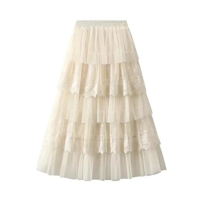 Élégante jupe longue en mousseline patchwork de dentelle