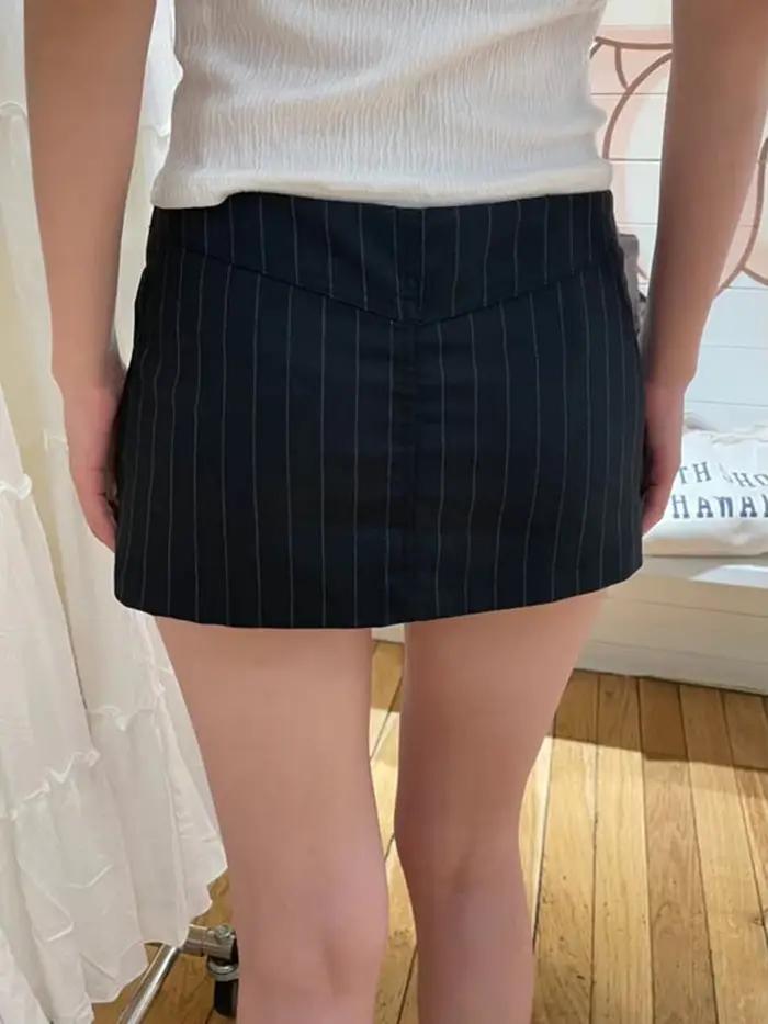 Mini jupe droite rayée pour femme