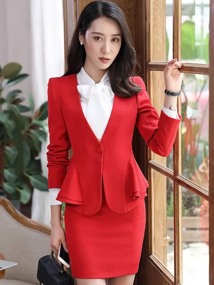 Blazer et jupe slim pour dames de bureau