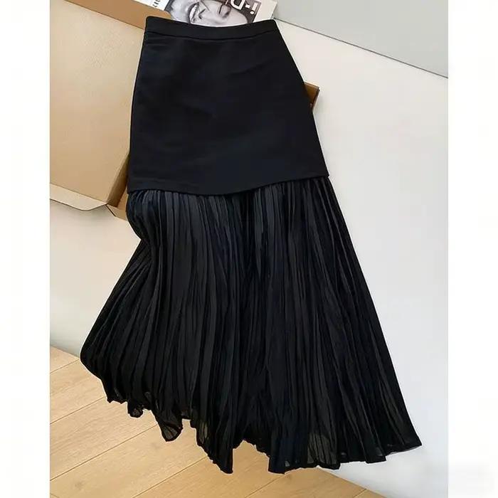Jupe plissée noire à empiècements pour femme